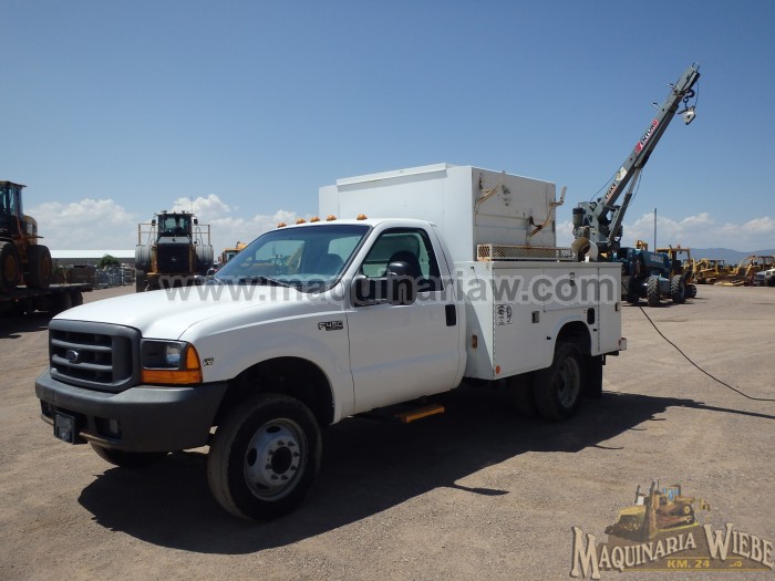 CAMION DE SERVICIO