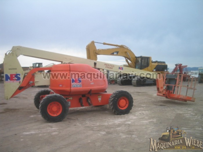 JLG 600A