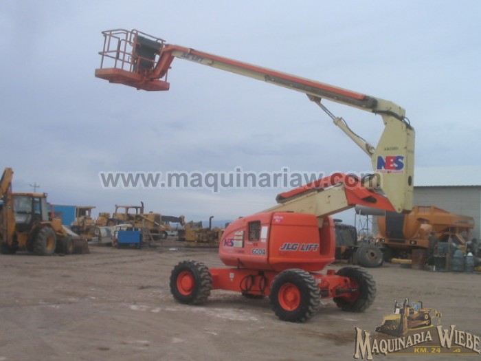 JLG 600A