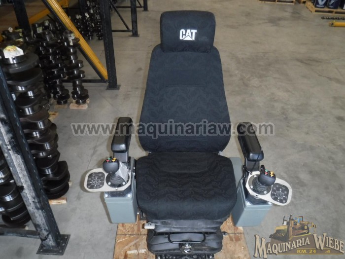 ASIENTO CON CONTROLES 