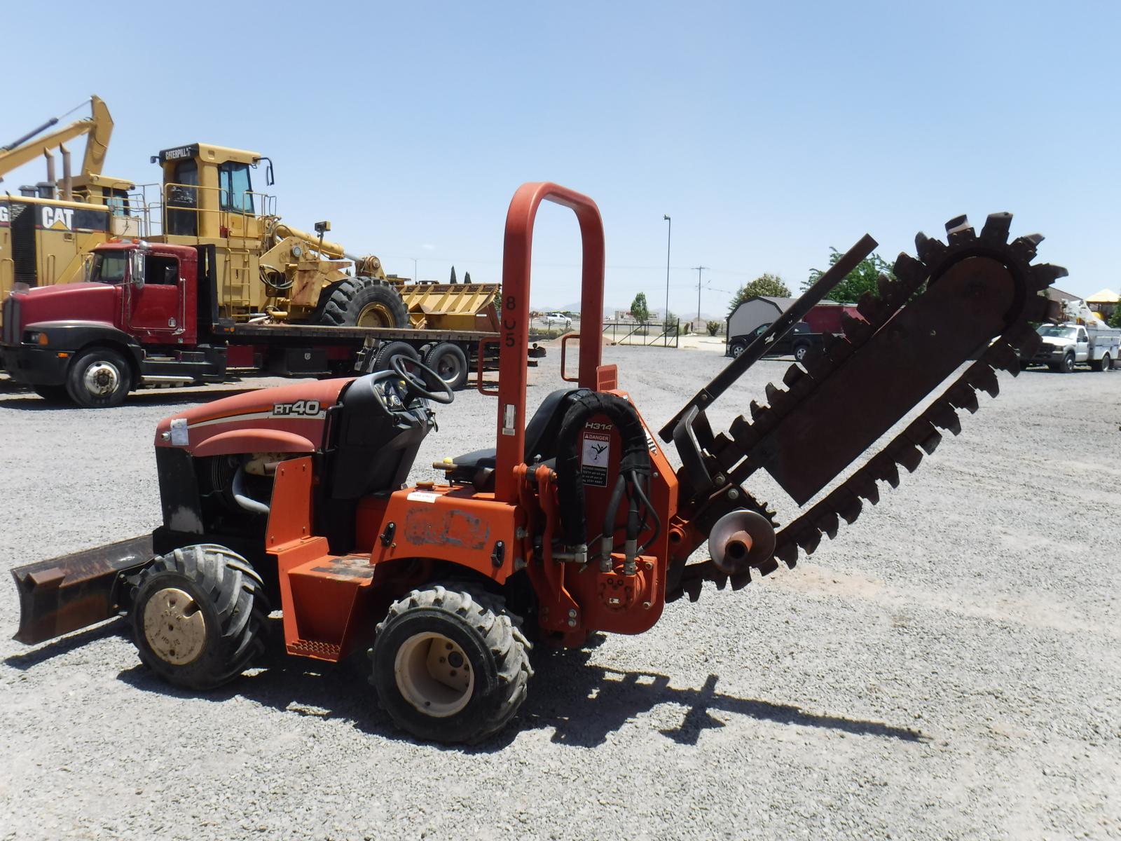 DITCH WITCH RT40