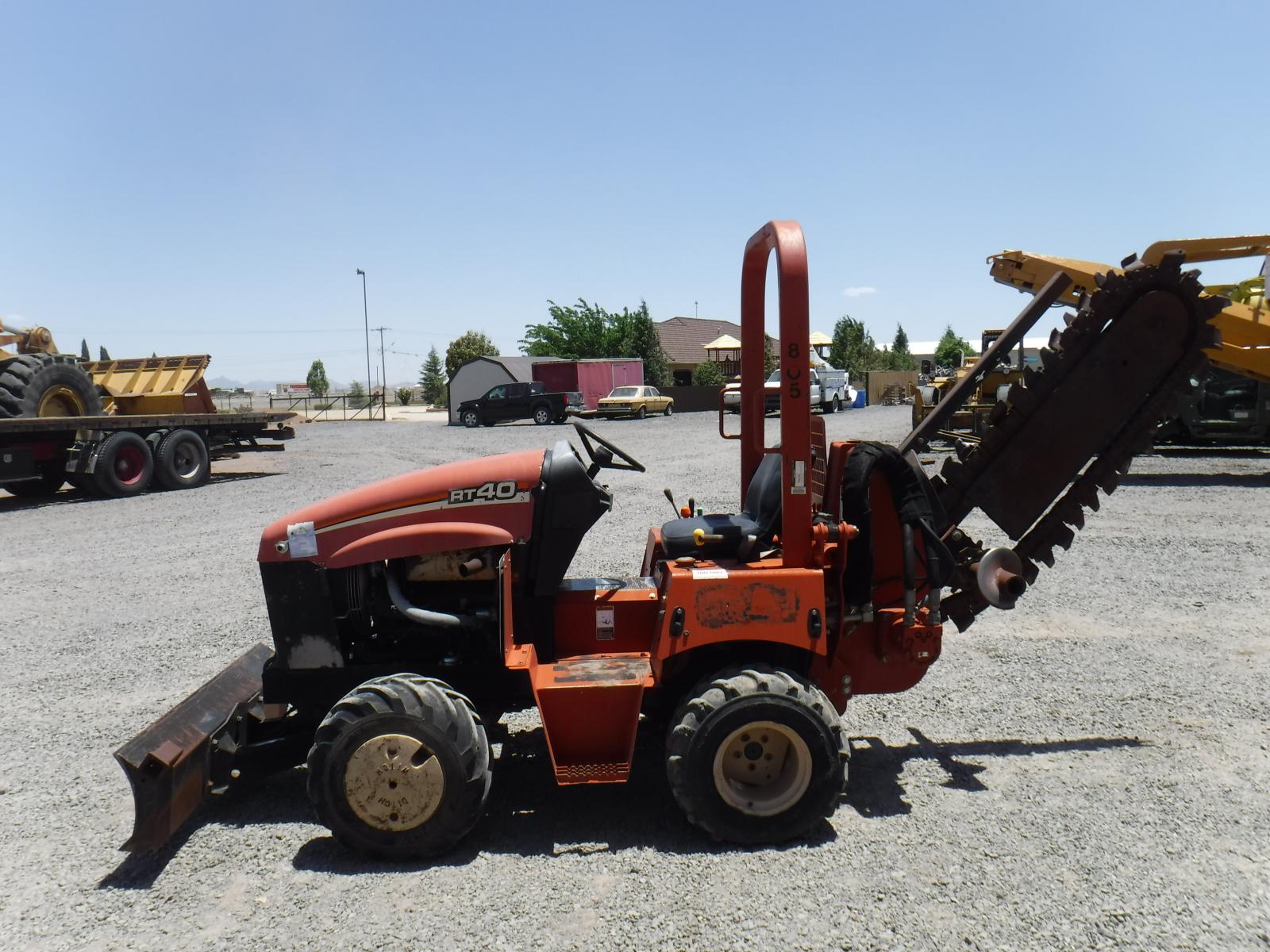 DITCH WITCH RT40