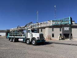 PERFORADORA DE POZOS INGERSOLL-RAND TH60 