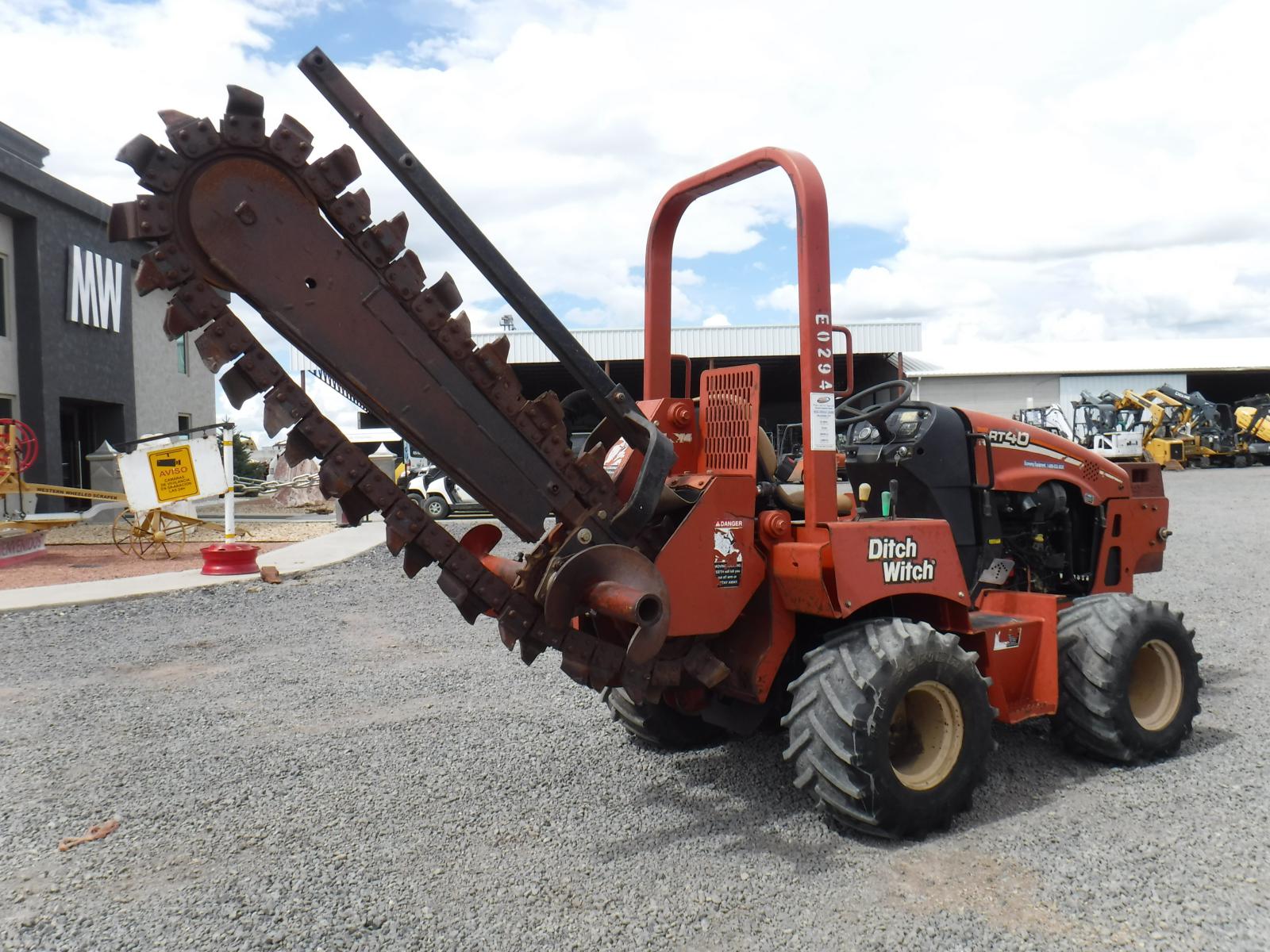 ZANJADORA DITCH WITCH RT40