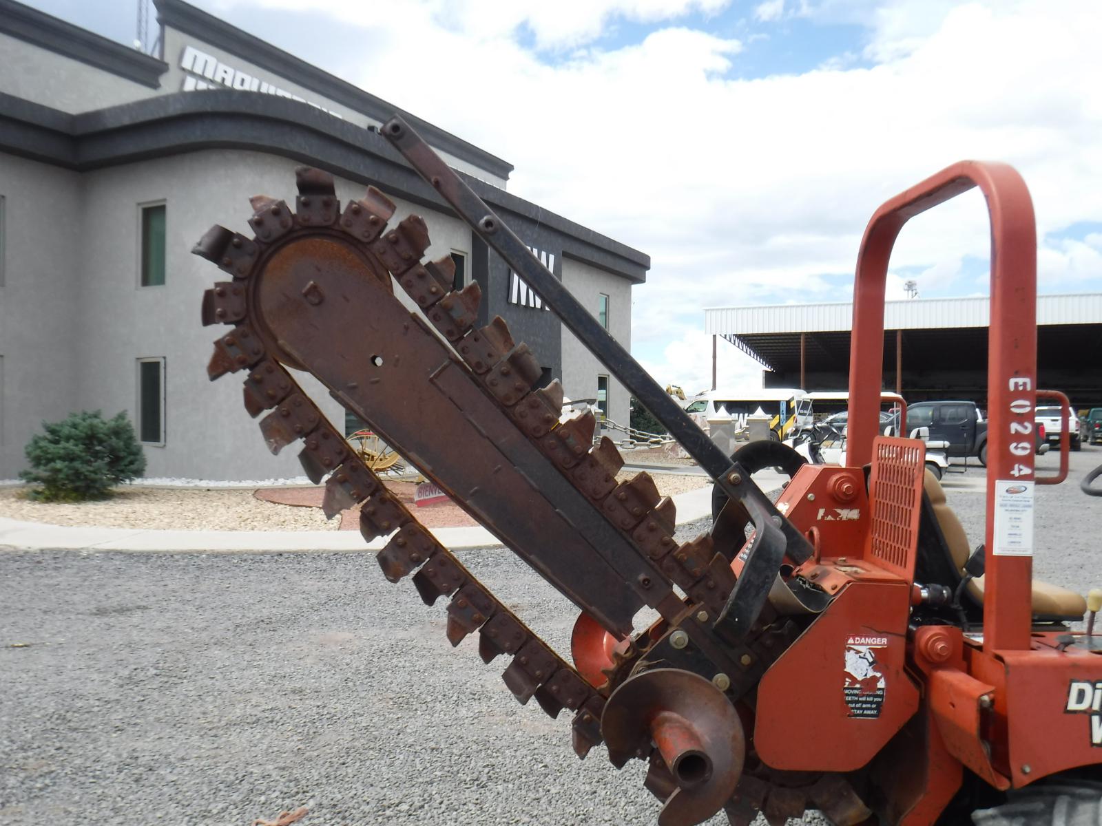 ZANJADORA DITCH WITCH RT40