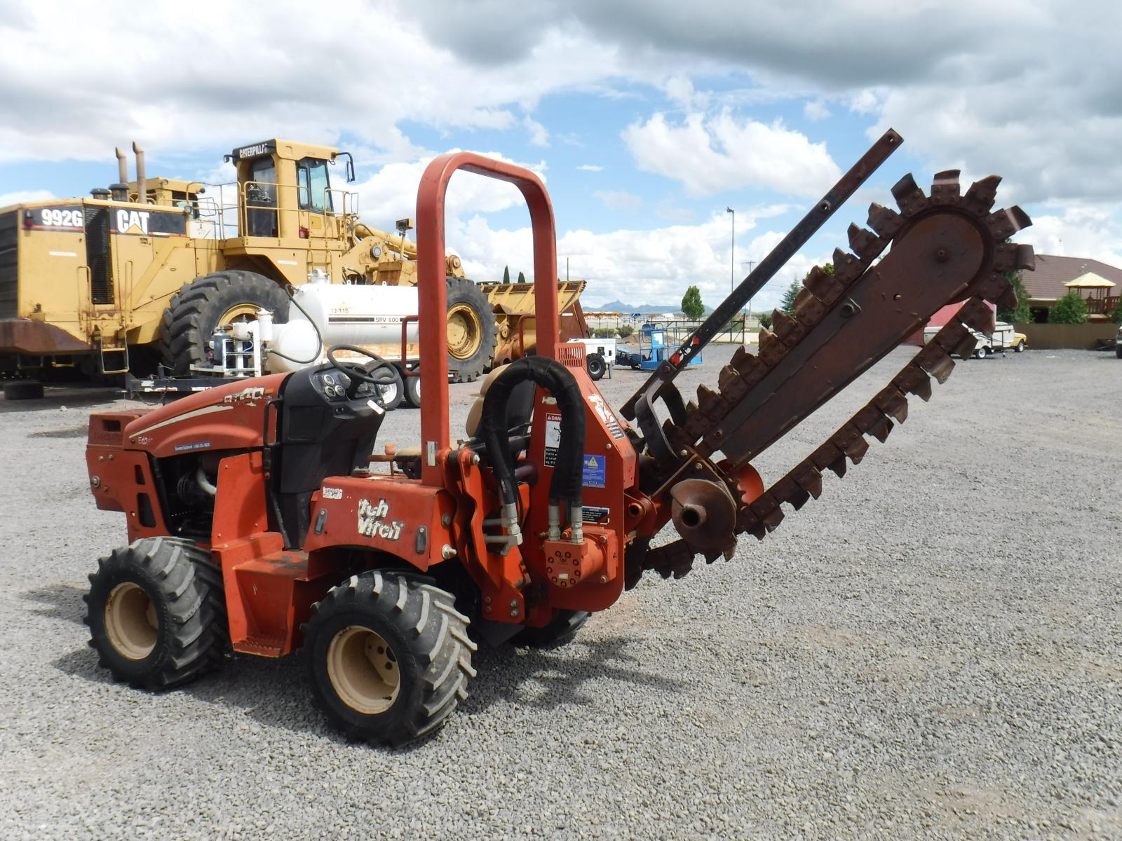 ZANJADORA DITCH WITCH RT40