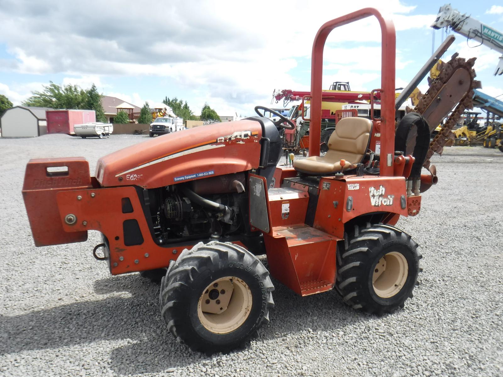 ZANJADORA DITCH WITCH RT40