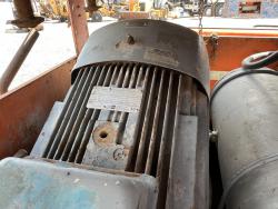 PERFORADORA (TAMROCK UNDERGROUND ROOF BOLTER)