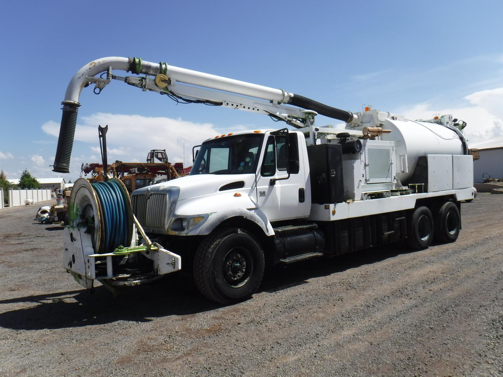 CAMION VACTOR