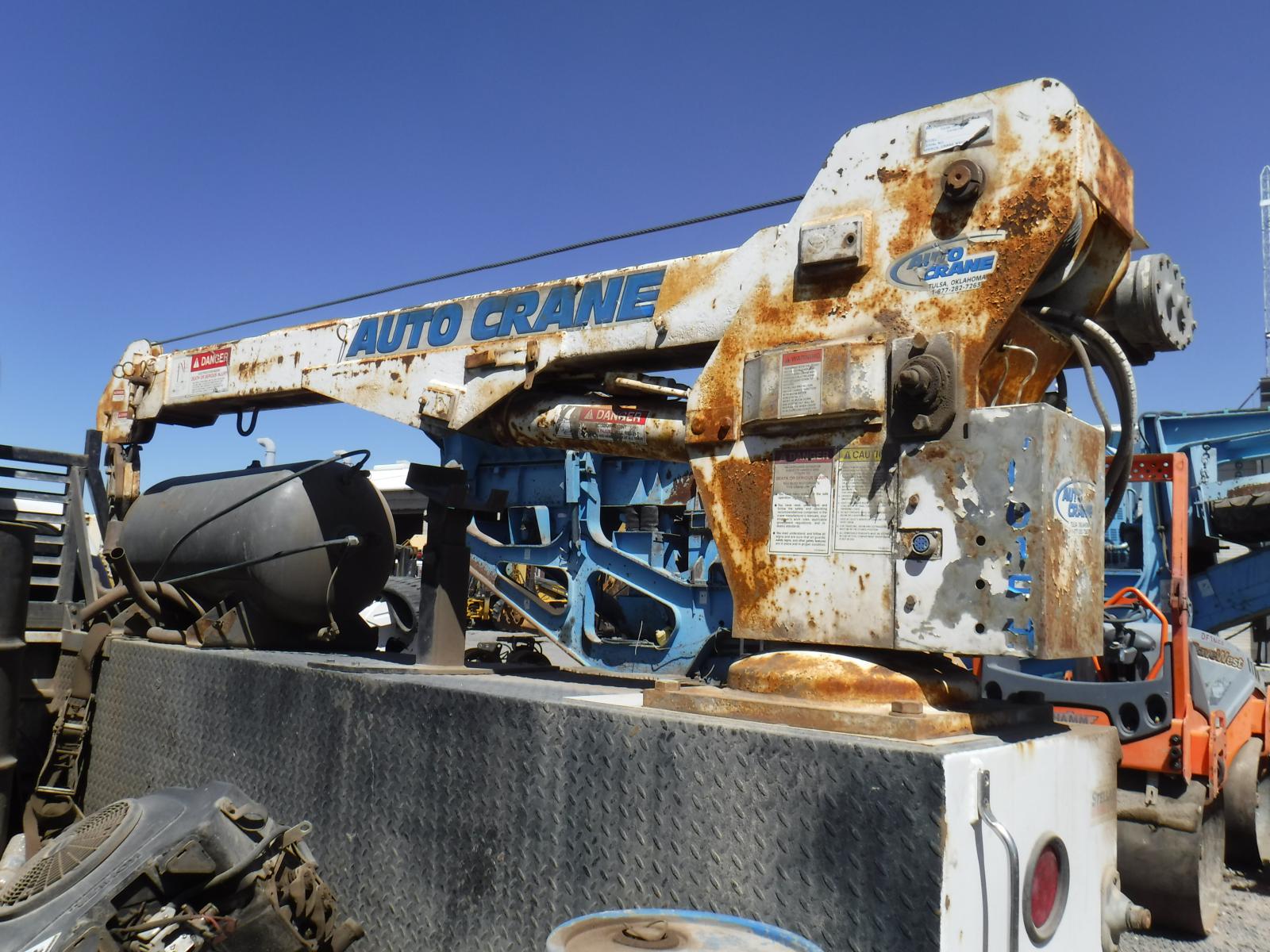 CAMION DE SERVICIO