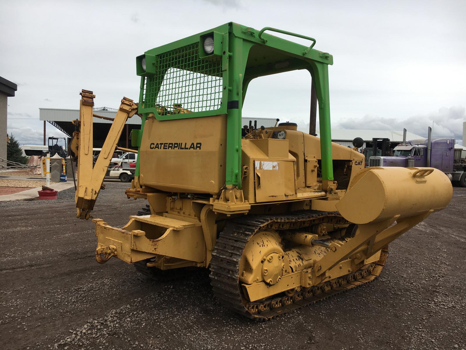 PIPELAYER CAT D4E - Venta de Maquinaria Wiebe