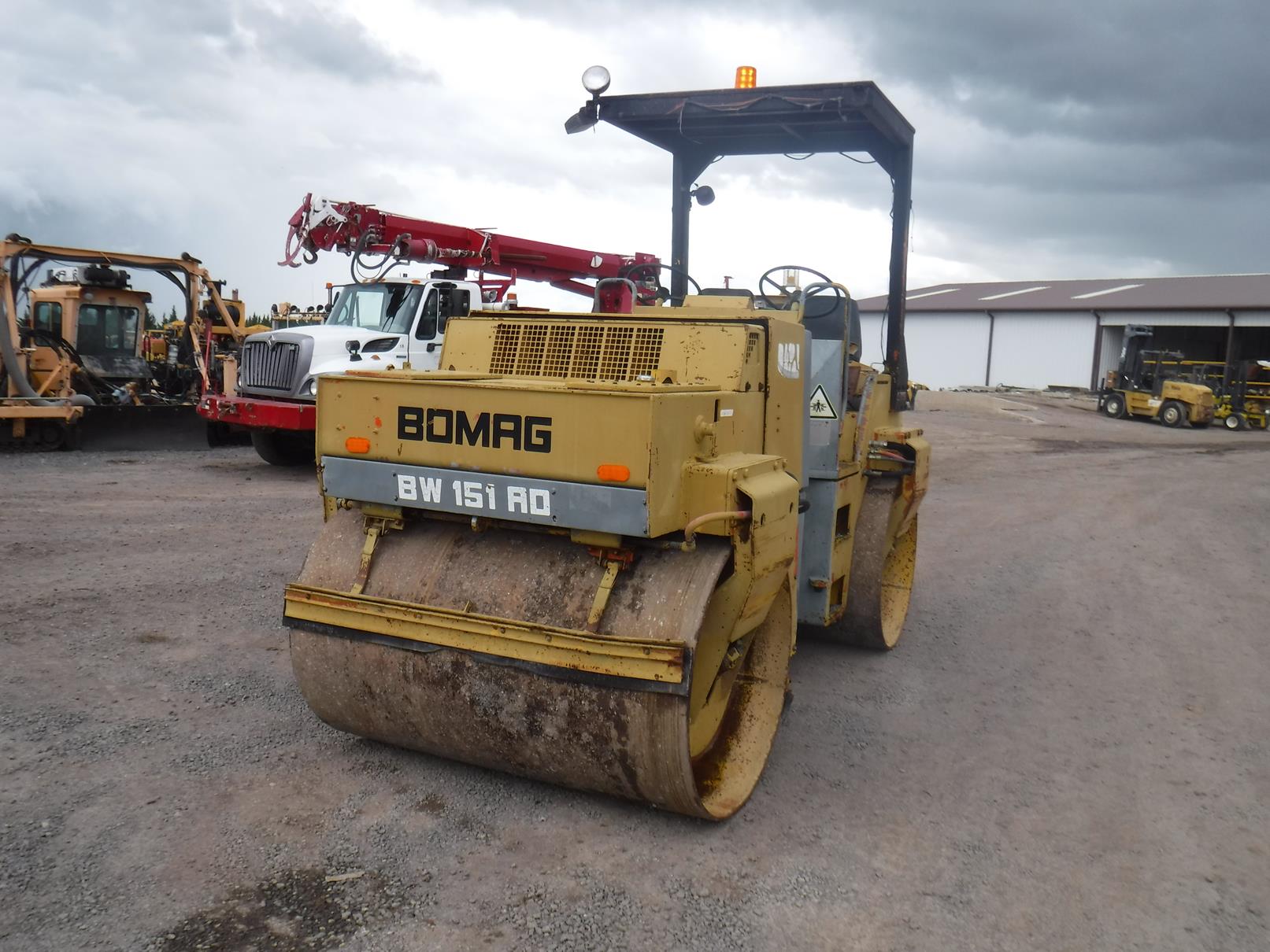 COMPACTADOR BOMAG  DW151AD