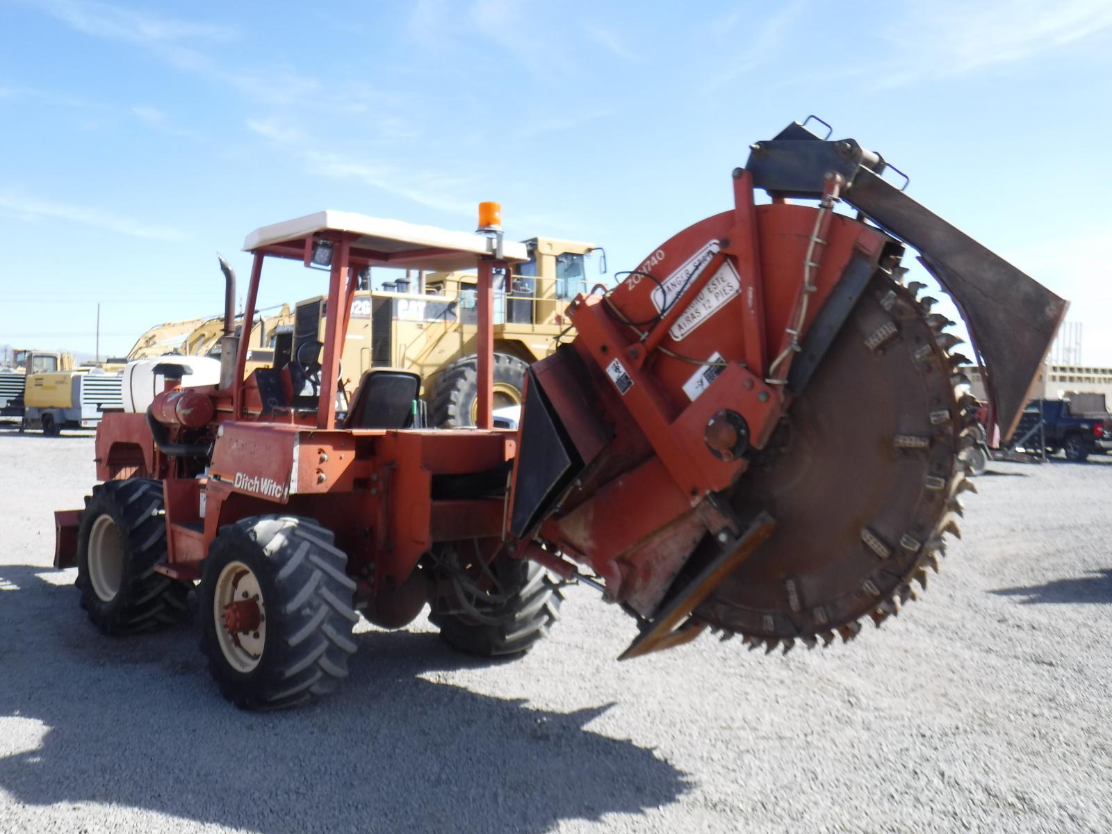 DITCH WITCH  8020T