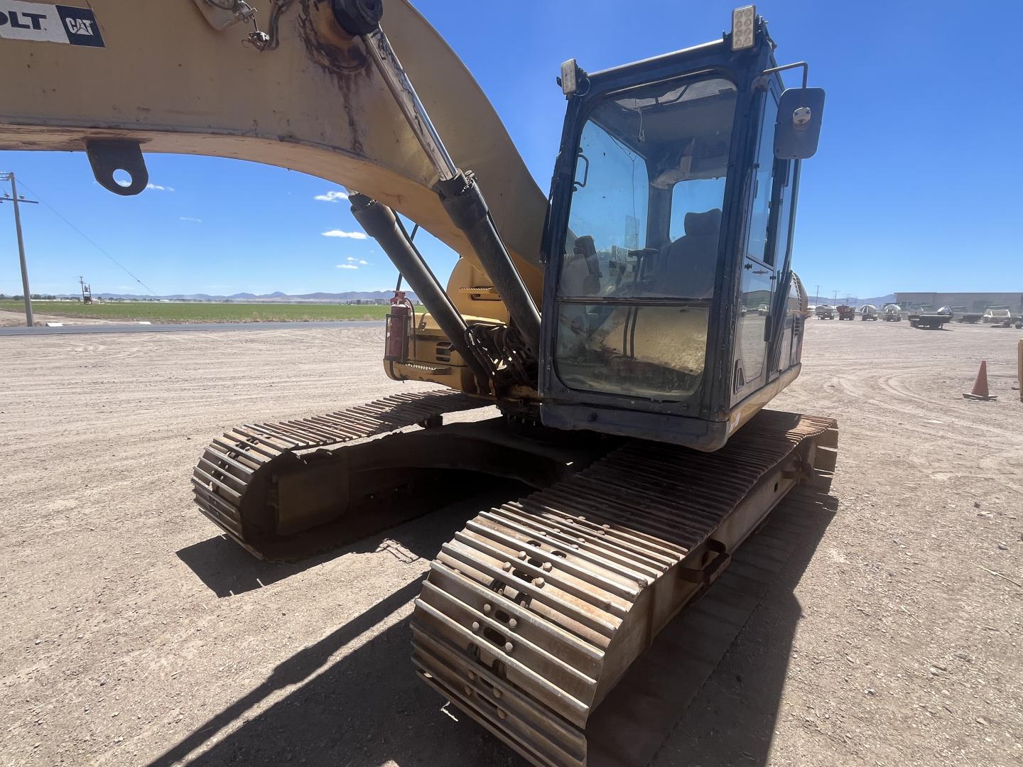 imagenes/INVOICE/2019/15630/EXCAVADORA_320D_6.JPG