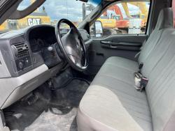 CAMIONETA DE SERVICIO FORD F550