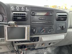 CAMIONETA DE SERVICIO FORD F550