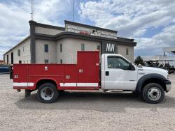 CAMIONETA DE SERVICIO FORD F550