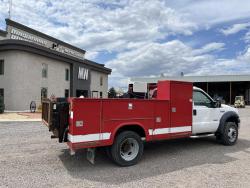 CAMIONETA DE SERVICIO FORD F550