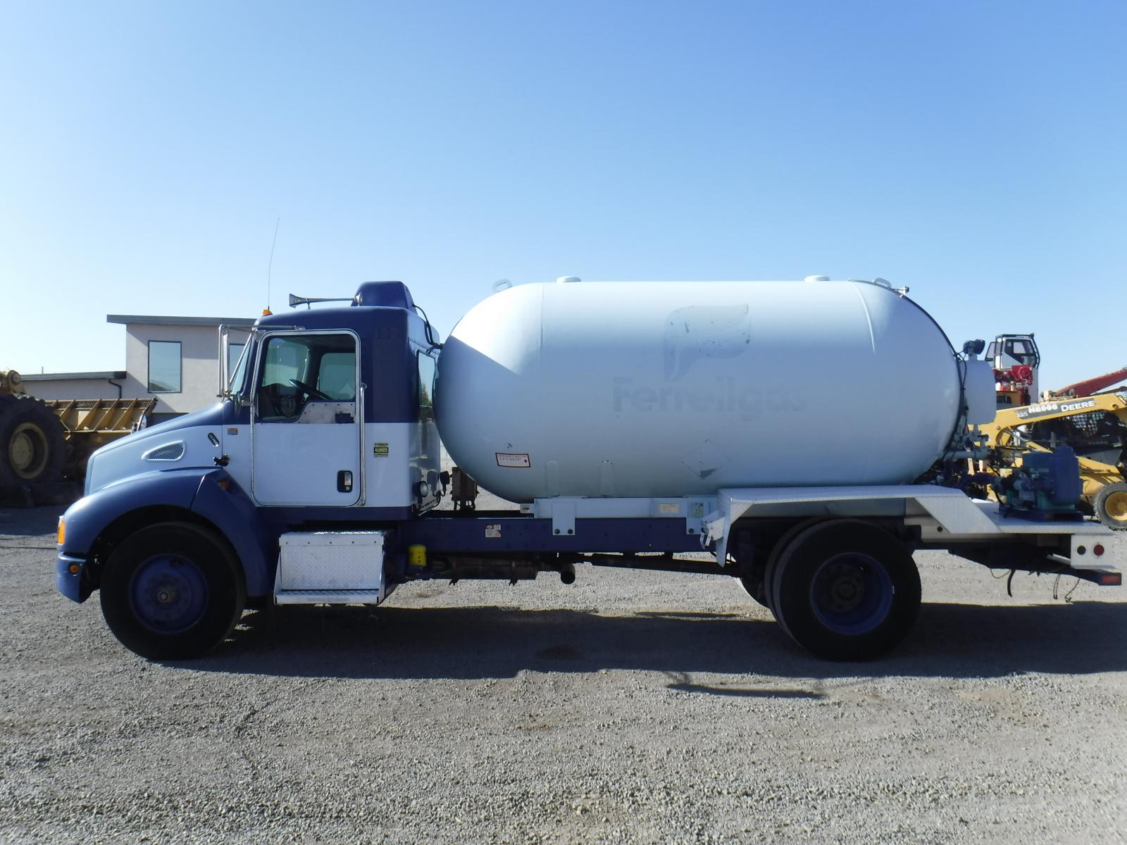 CAMION REPARTIDOR DE GAS KENWORTH T300