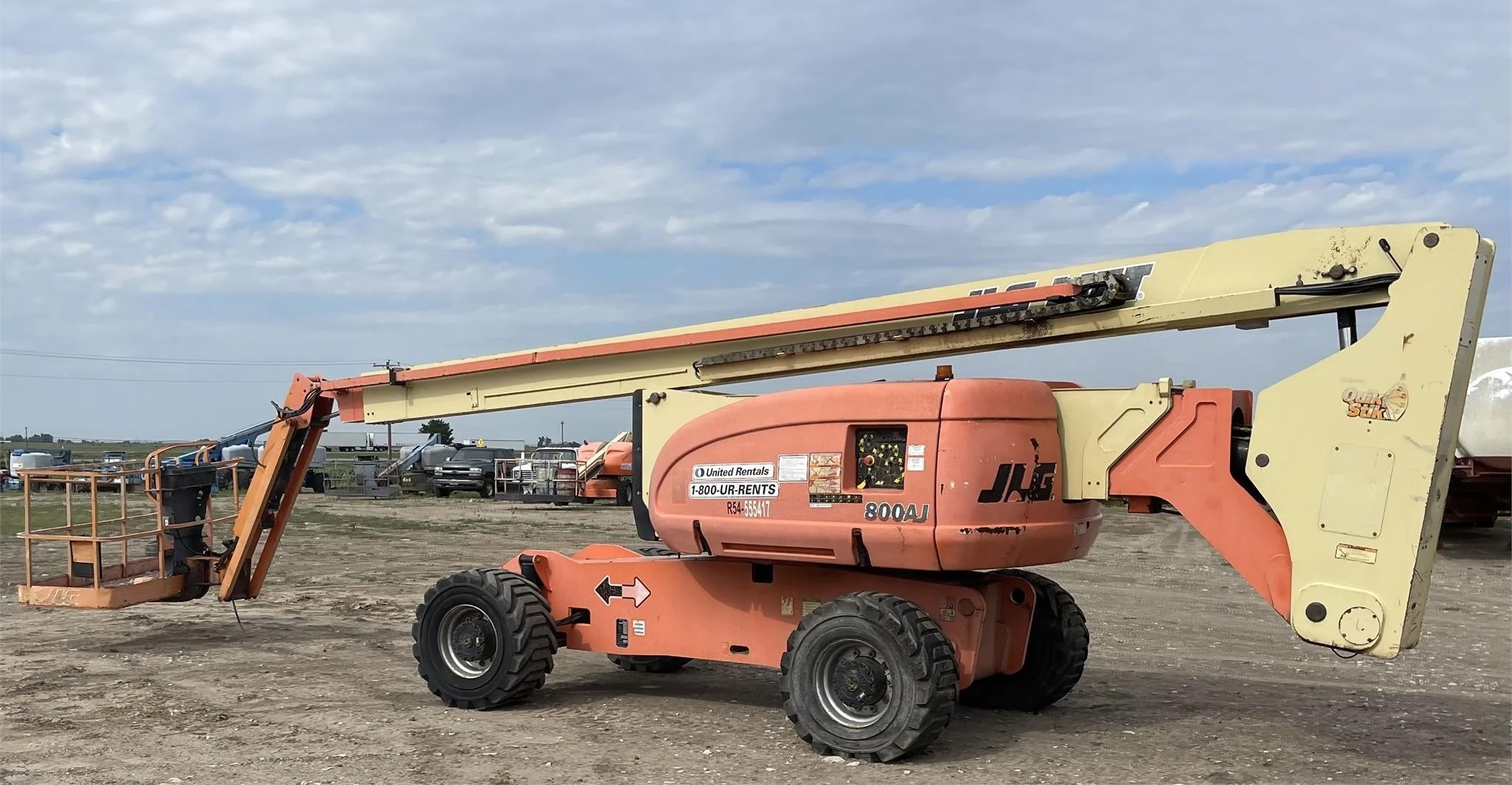 JLG 800AJ