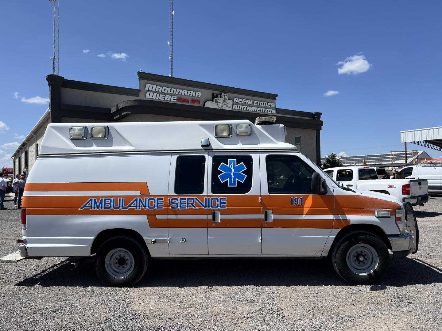 imagenes/INVOICE/2019/16366/Ambulancia_Ford_E-350__2.JPG