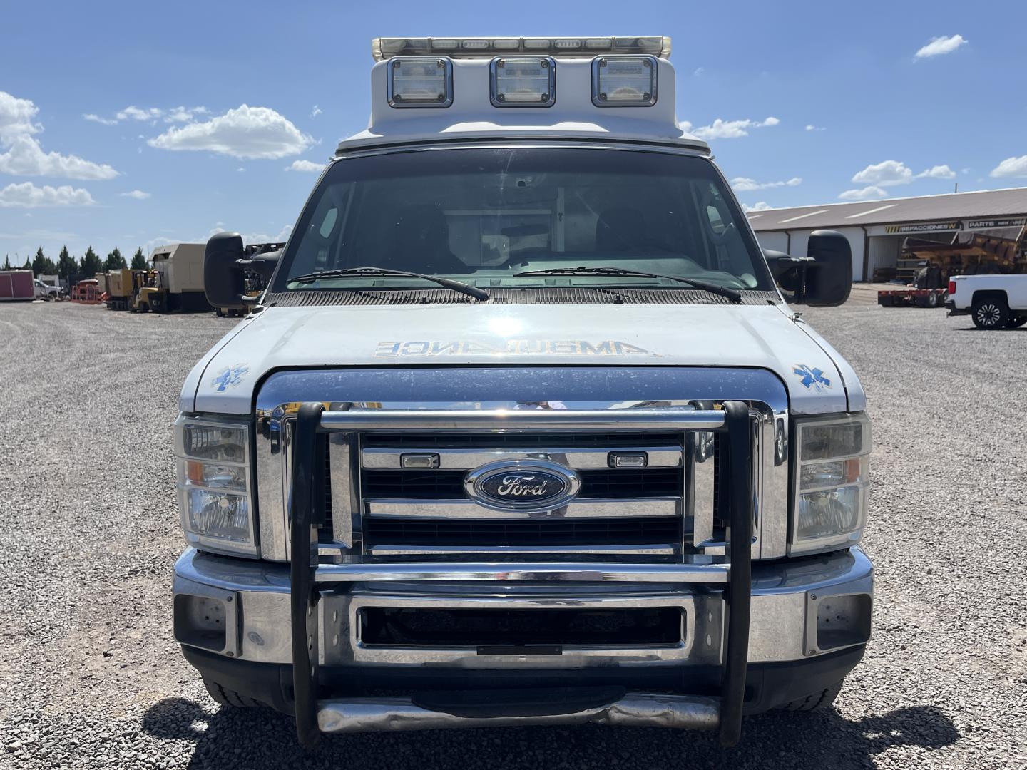 imagenes/INVOICE/2019/16366/Ambulancia_Ford_E-350__23.JPG