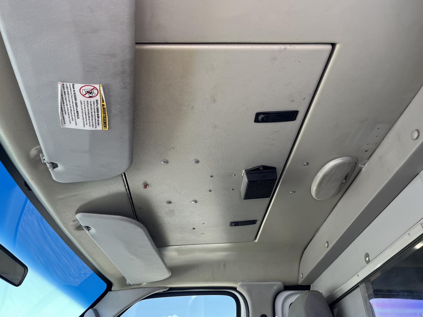 imagenes/INVOICE/2019/16366/Ambulancia_Ford_E-350__26.JPG
