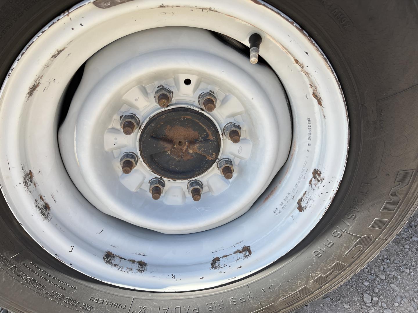 imagenes/INVOICE/2019/16366/Ambulancia_Ford_E-350__5.JPG