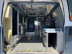 Ambulancia Ford E-350