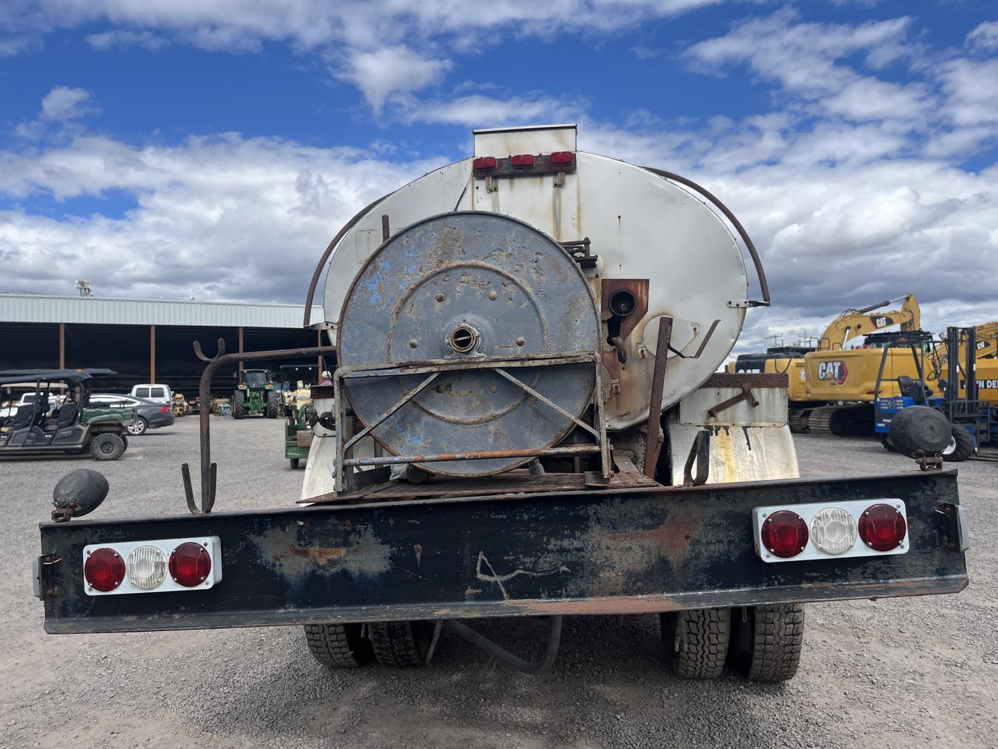 imagenes/INVOICE/2019/16442/Camion_petrolizador_Etnyre_FX500_10.JPG