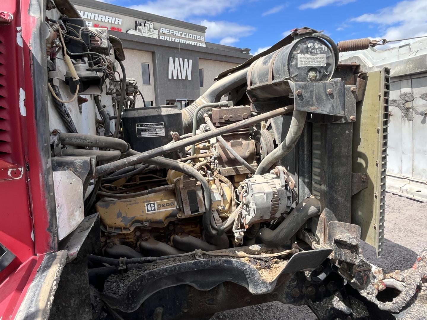 imagenes/INVOICE/2019/16442/Camion_petrolizador_Etnyre_FX500_28.JPG