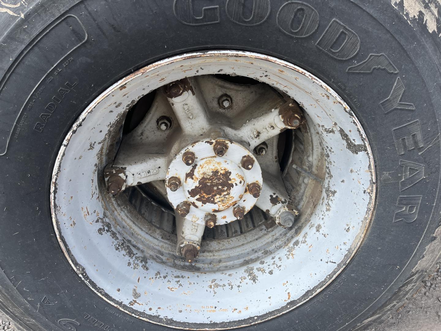 imagenes/INVOICE/2019/16442/Camion_petrolizador_Etnyre_FX500_8.JPG