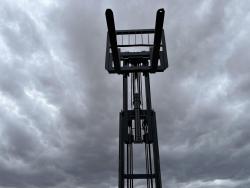 MONTACARGAS CATERPILLAR 80  A GAS 