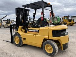 MONTACARGAS CATERPILLAR 80  A GAS 