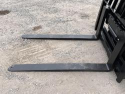 MONTACARGAS CATERPILLAR 80  A GAS 