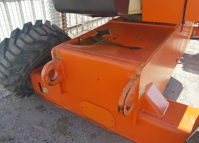 ASCENSOR TIPO CANASTILLA JLG 800AJ