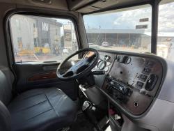 TRACTOCAMION PETERBILT 386