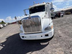 TRACTOCAMION PETERBILT 386