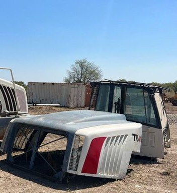 CABINA PARA DOMPE TEREX TA40