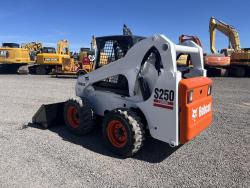 BOBCAT S250