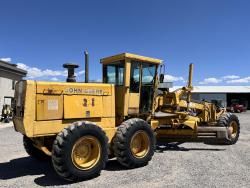 MOTOCONFORMADORA JOHN DEERE 772BH