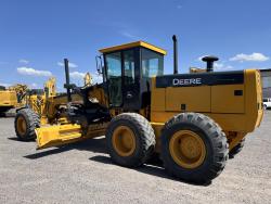 Motoconformadora John Deere 772BH