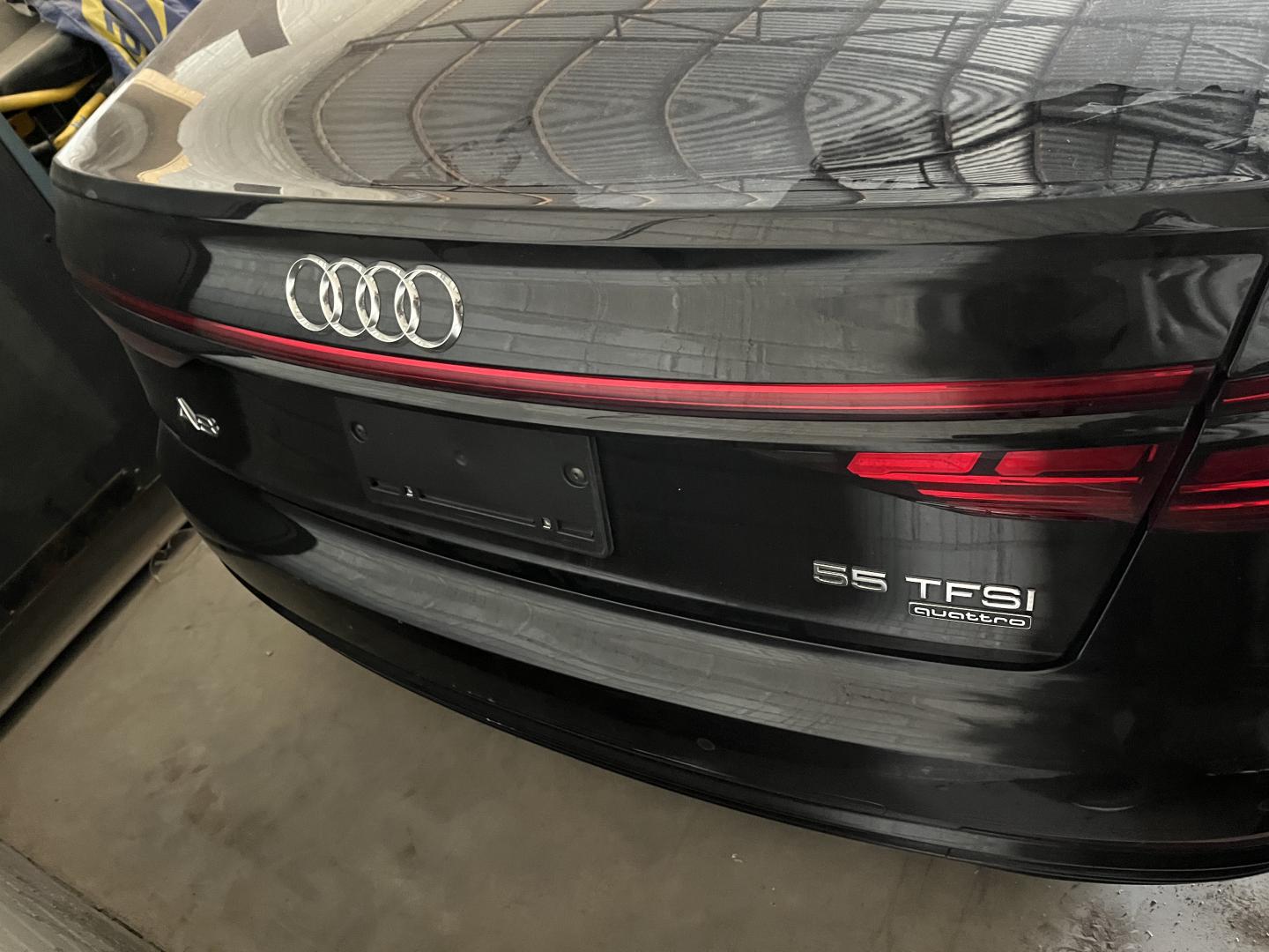 AUDI A8