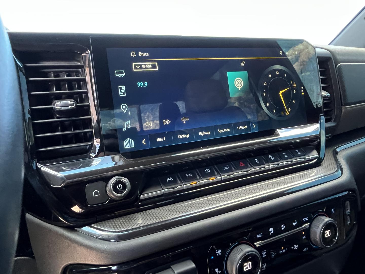 imagenes/INVOICE/2019/17788/Pickup__Chevrolet_cheyenne_ZR2_22.JPG