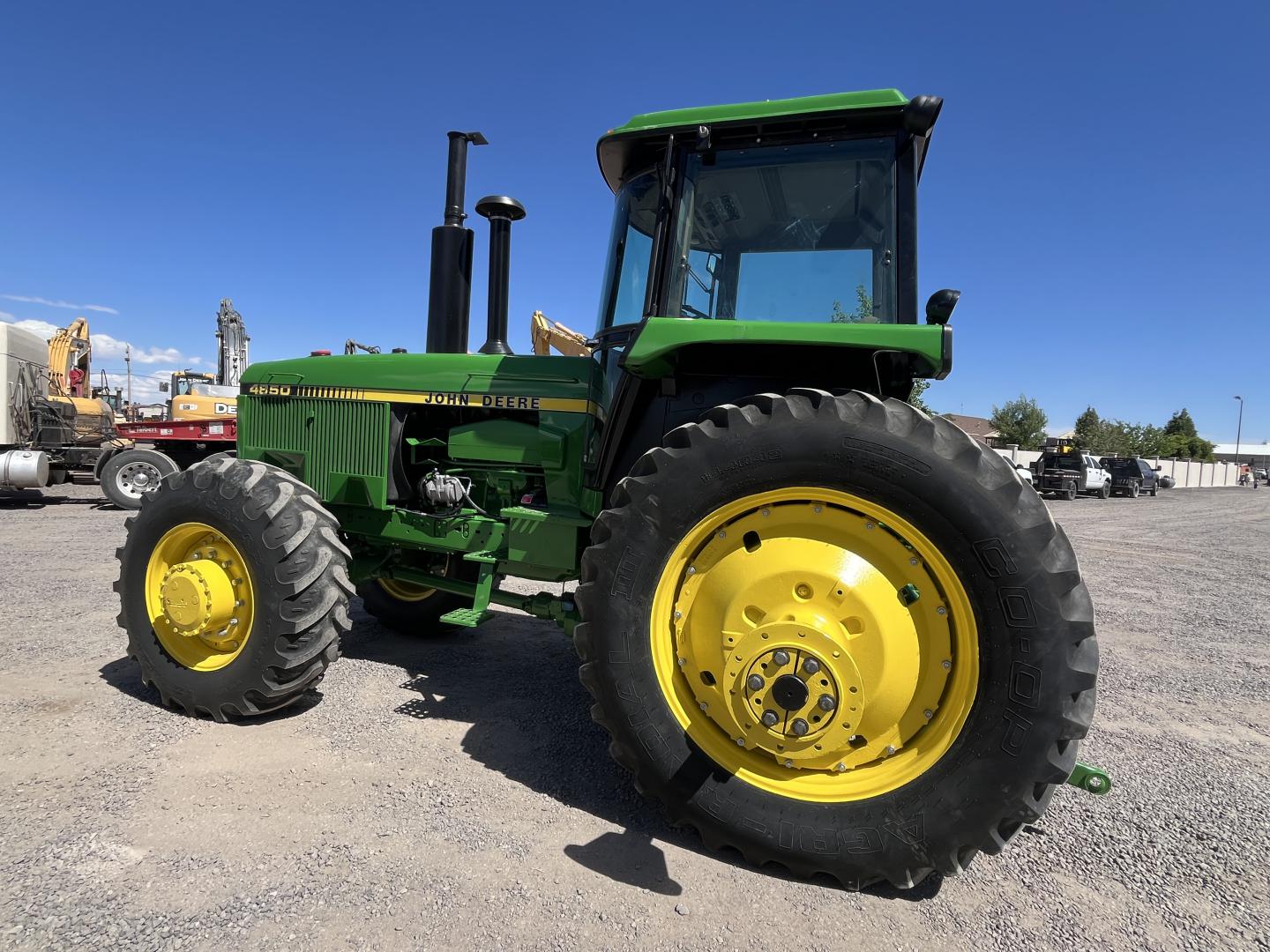 imagenes/INVOICE/2019/18129/TRACTOR_JOHN_DEERE_4850_28.JPG