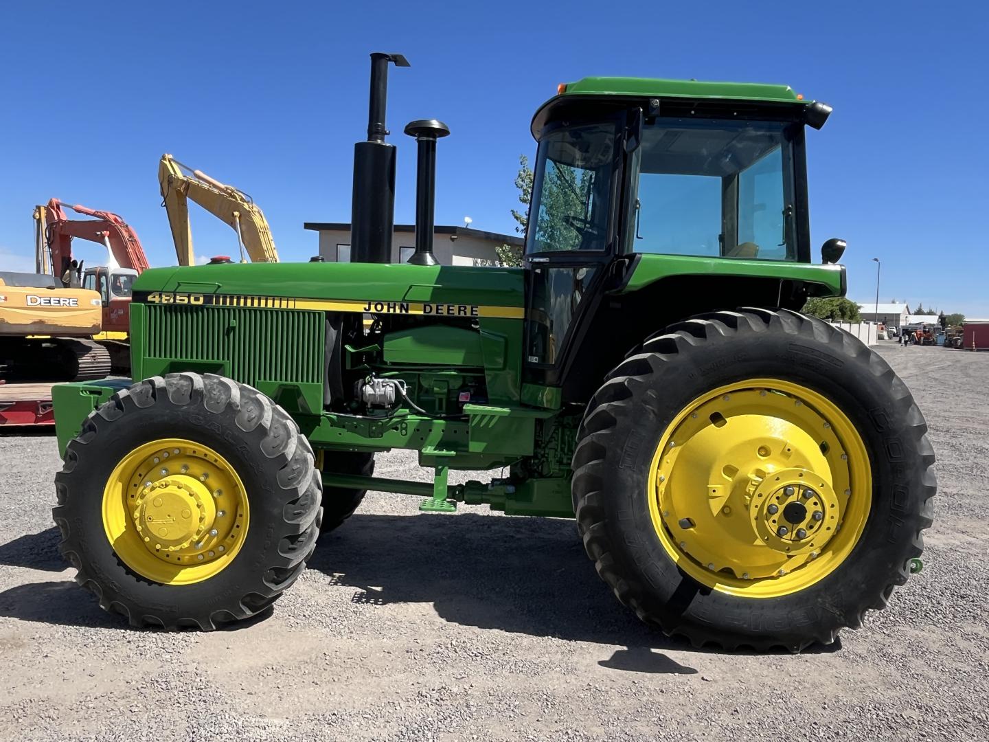 imagenes/INVOICE/2019/18129/TRACTOR_JOHN_DEERE_4850_29.JPG