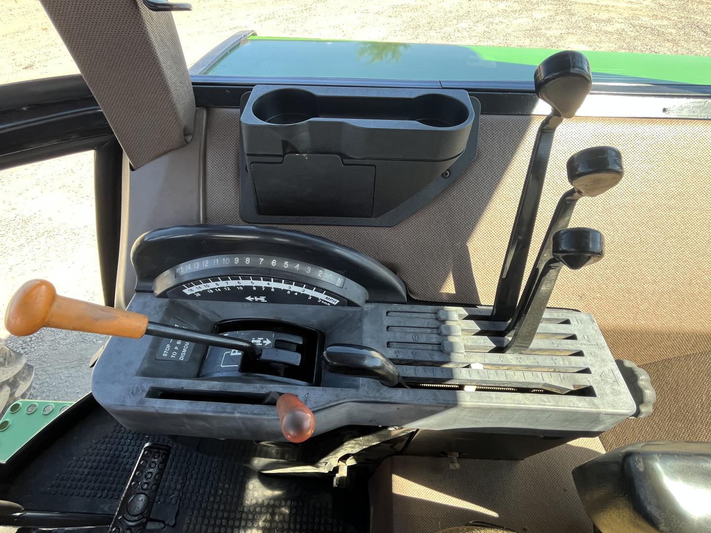 imagenes/INVOICE/2019/18129/TRACTOR_JOHN_DEERE_4850_38.JPG