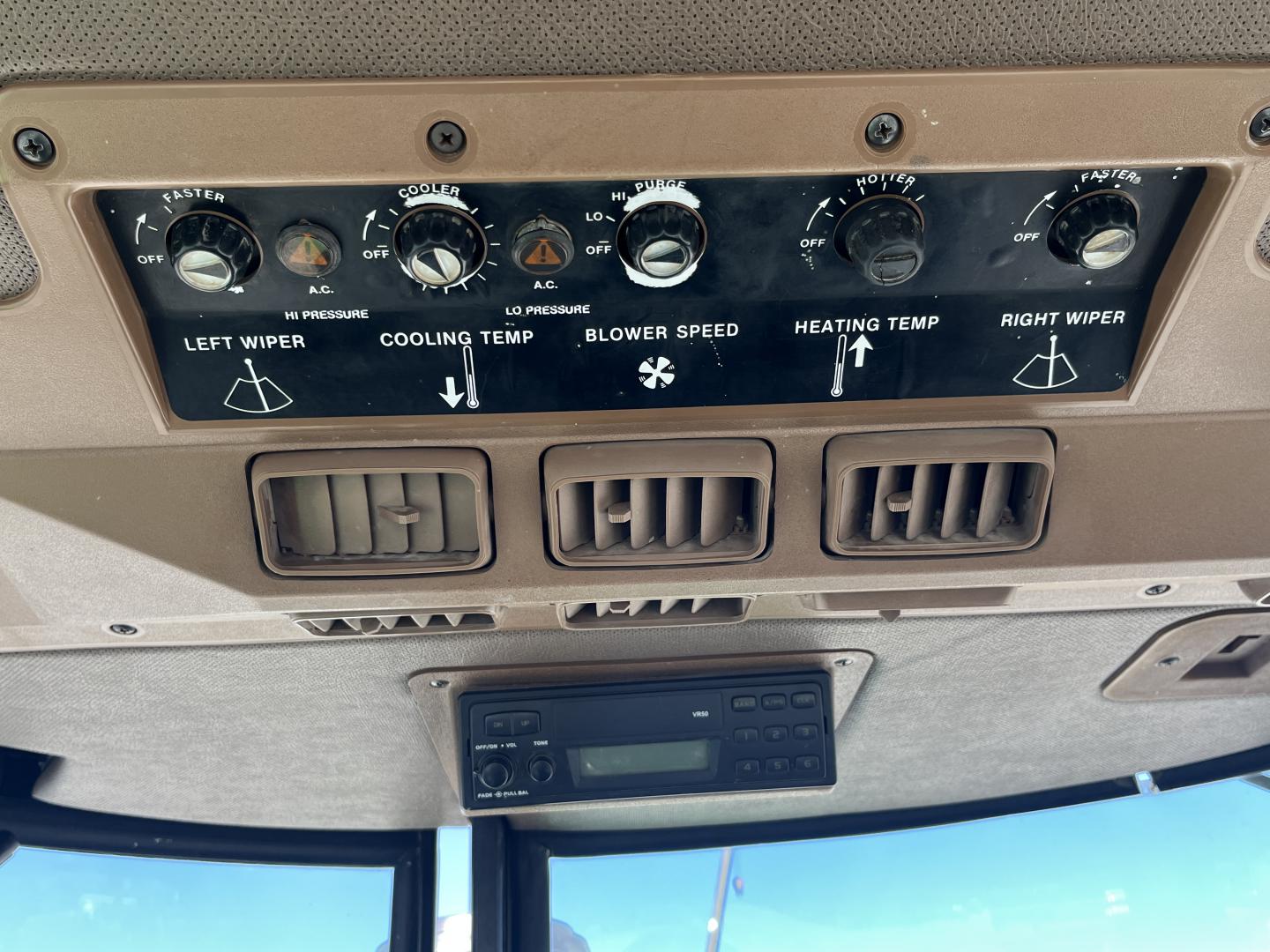 imagenes/INVOICE/2019/18129/TRACTOR_JOHN_DEERE_4850_43.JPG