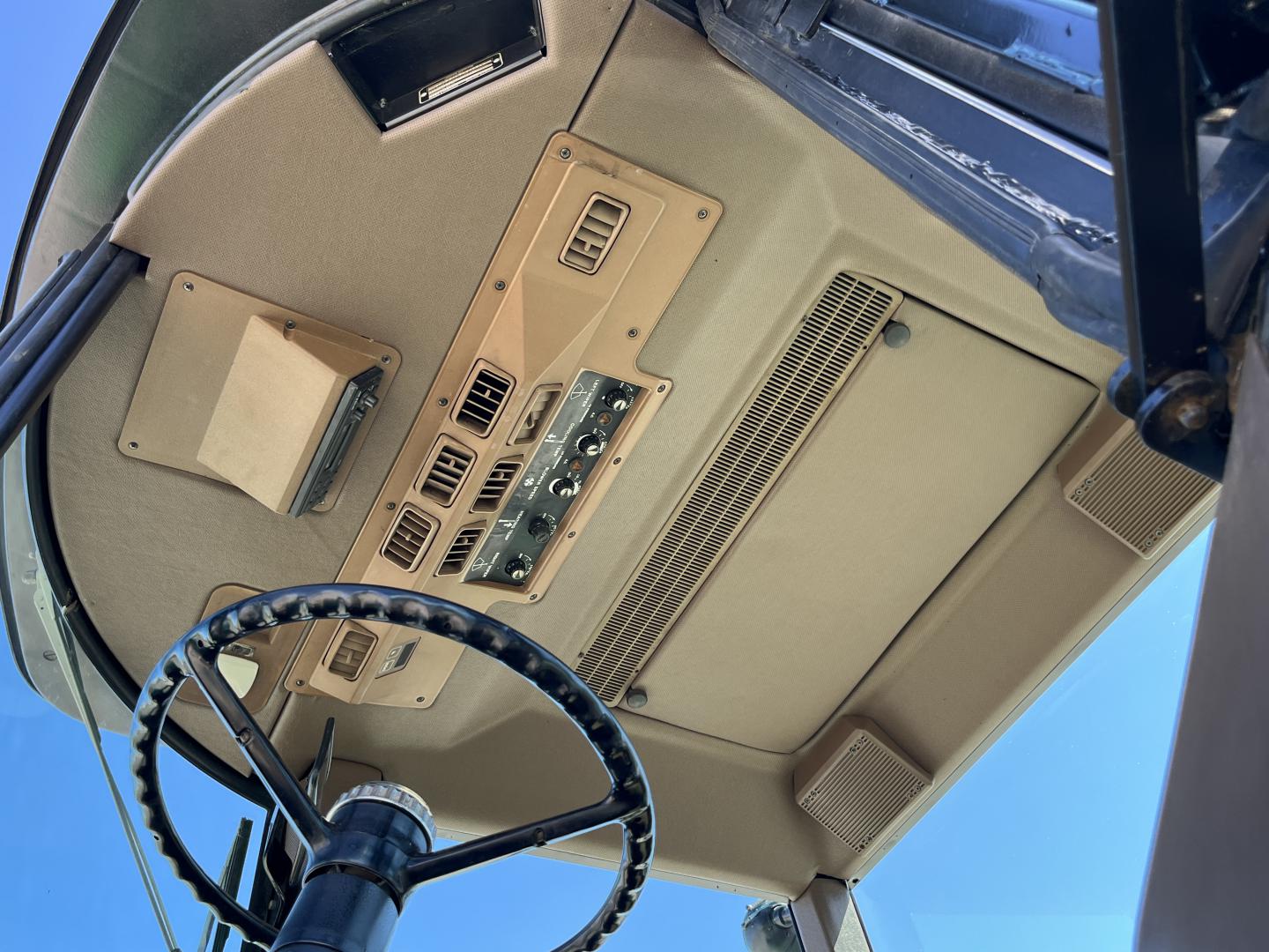 imagenes/INVOICE/2019/18129/TRACTOR_JOHN_DEERE_4850_6.JPG