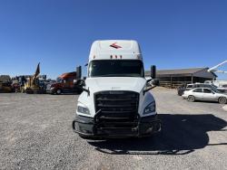 FREIGHTLINER CASCADIA 126